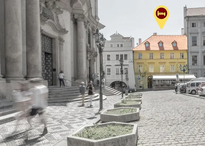 Three Golden Crowns Apartments Praga